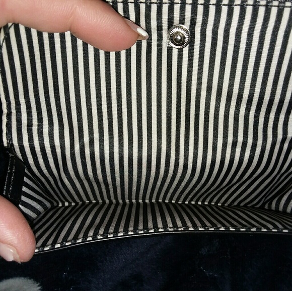 Brand NEW NINE WEST Wallet! - Picture 3 of 6